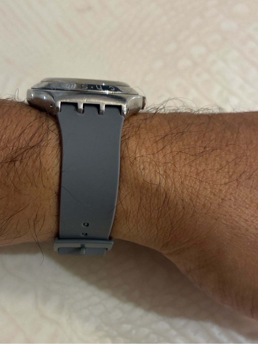 Swatch Vintage Men's Watch with Gray Strap - Picture 2 of 14
